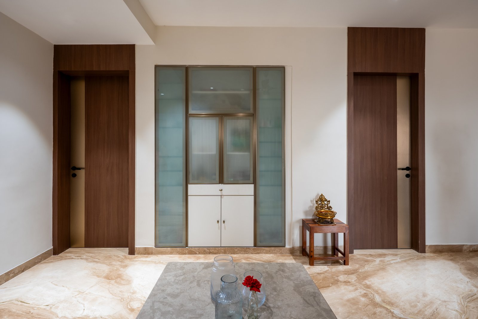 Ujjwal Jain Residence — Modern Elegance & Contemporary Interiors