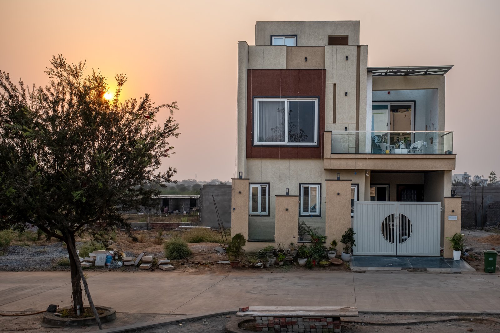 Kirti Patel Residence — Modern Duplex Villa